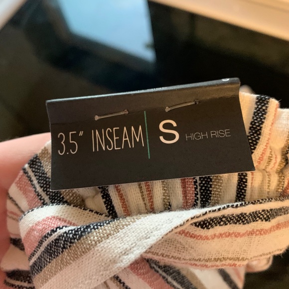 dress shorts - Picture 4 of 4